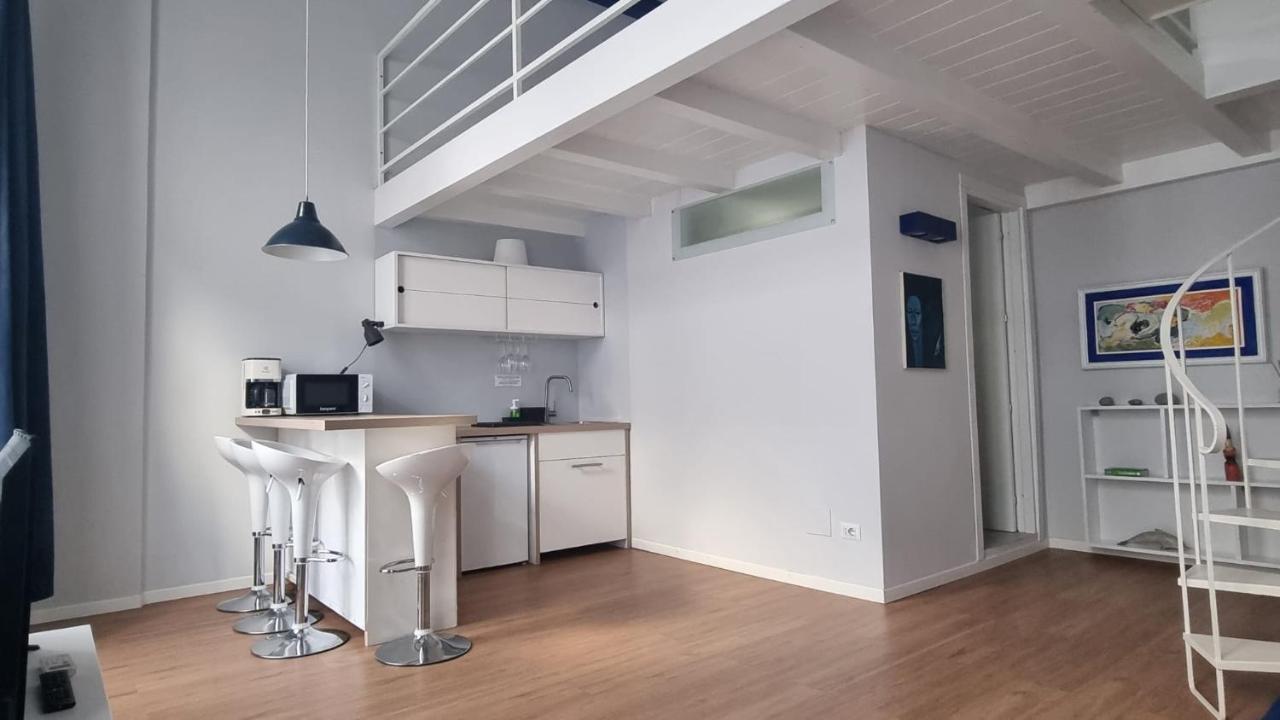 Vicool Apartments - Centro Storico Napoli ภายนอก รูปภาพ