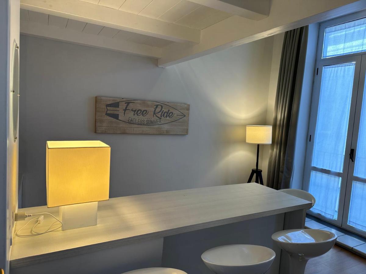 Vicool Apartments - Centro Storico Napoli ภายนอก รูปภาพ